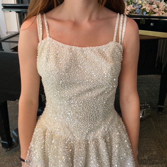 Beautiful white sequined formal - Picture 2 of 7